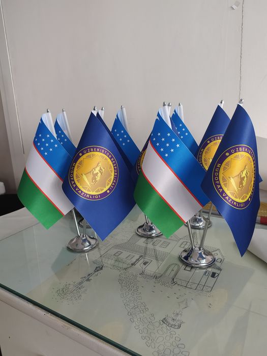 Байроклар турли хил куринишда сиз истаган размерда