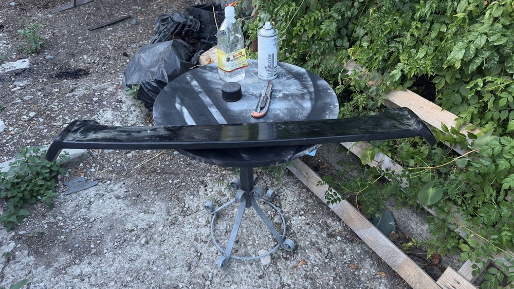 Vând lip de Honda adaptat pe golf 4 și eleron de golf 4 ver1 nou