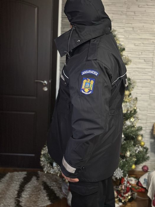 Scurta (geaca) jandarm cu mesada,gluga si guler detasabile