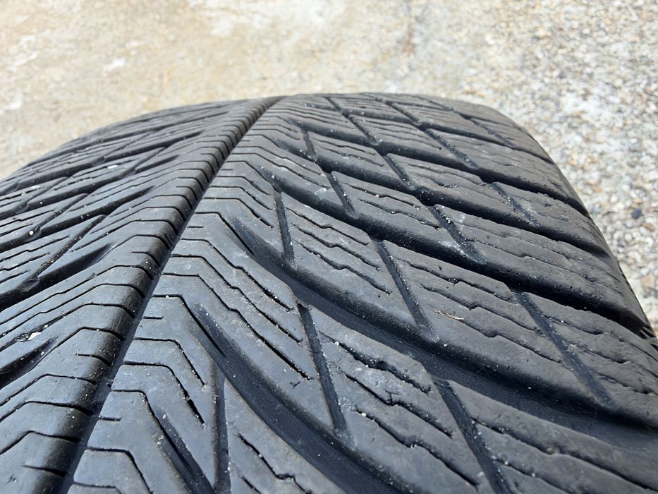 4бр. ОТЛИЧНИ Зимни Гуми С Борд 225/65R/17 -MICHELIN- DOT:3819- 7.4мм.+6.4мм.