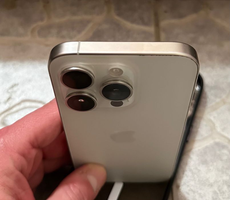 iPhone 15 Pro 256GB Alb