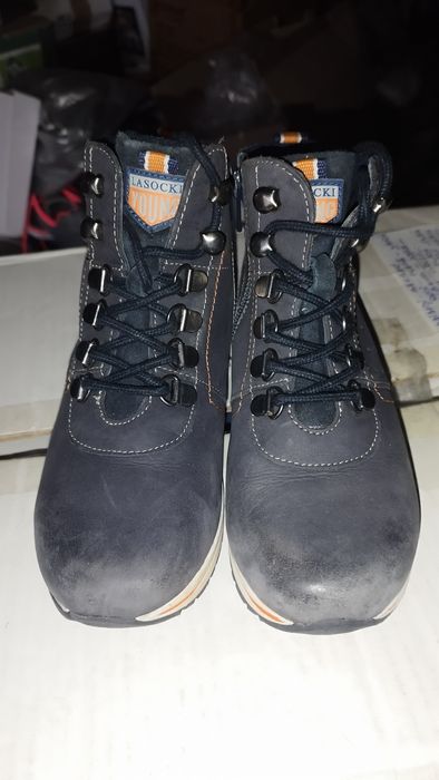 De vânzare ghetuțe copii măr.32 piele naturală și interior îmb