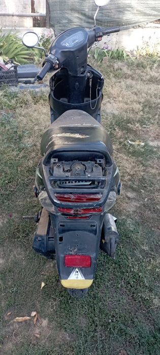 Vând golf 4 14 și scuter