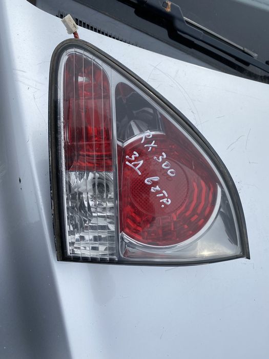 Десен стоп Lexus RX 1997-2003/вътрешен/