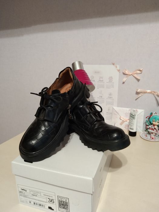 Стильные ботинки в школу