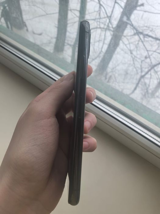 Айфон х  64/3 гб