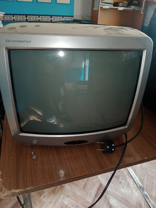 Телевизор и калонка