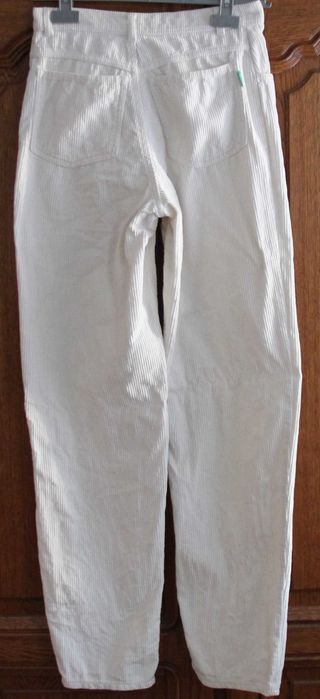 Pantaloni BENETTON, noi cu eticheta