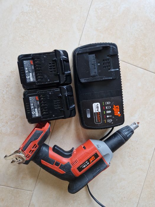 Spit P 18 + brushless  /  masina de insurubat pentru gips-carton