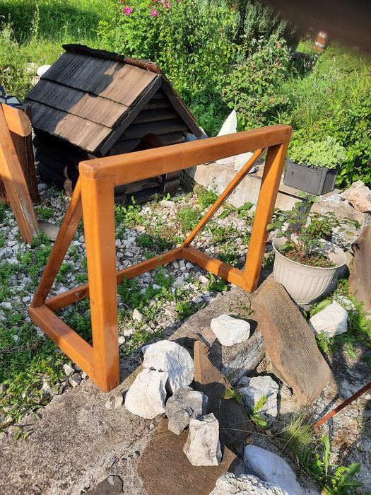 Porti de fotbal si obiecte rustice