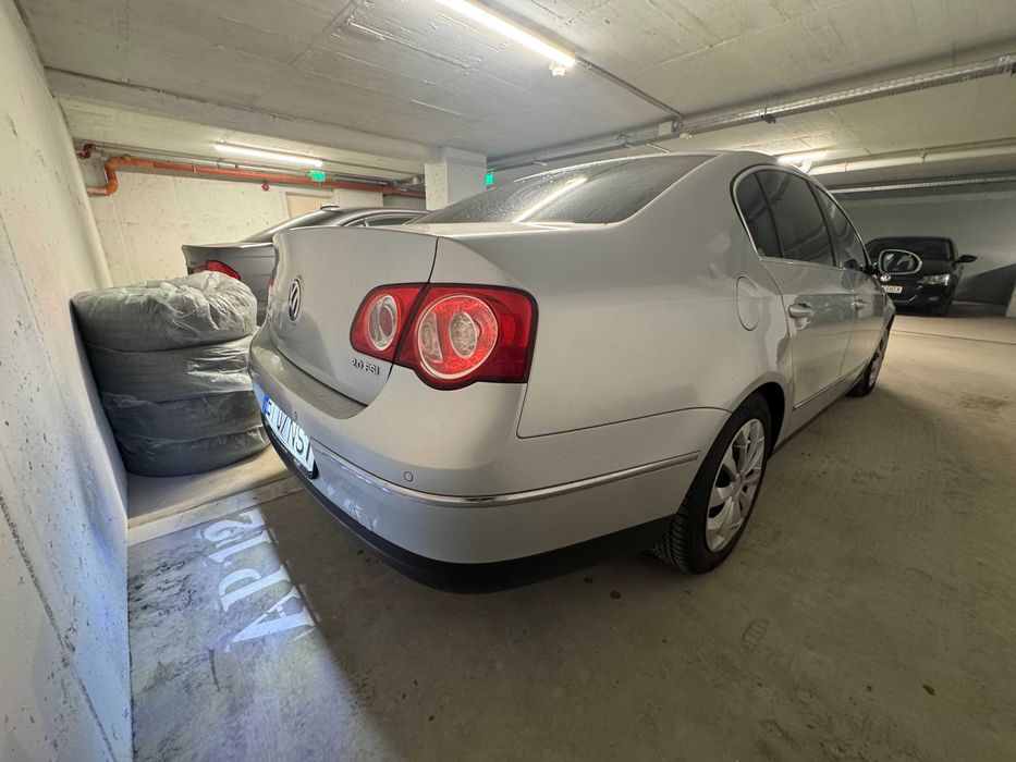 VW Passat B6 2.0 FSI – 2005 – Navi B7 – Senzori față/spate