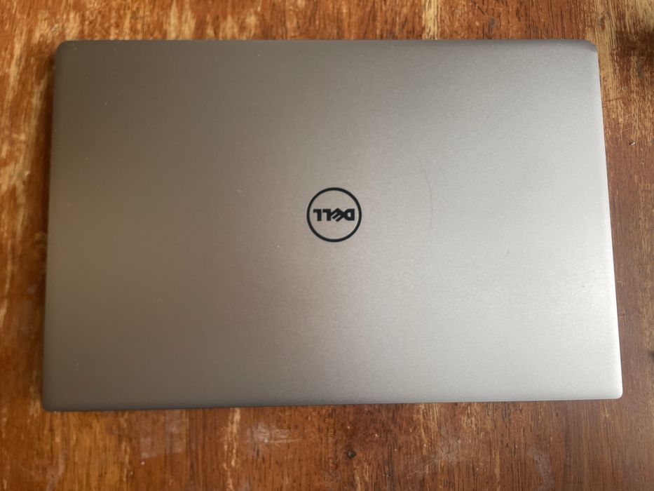 Продам Dell Xps 9350 i7 8gb