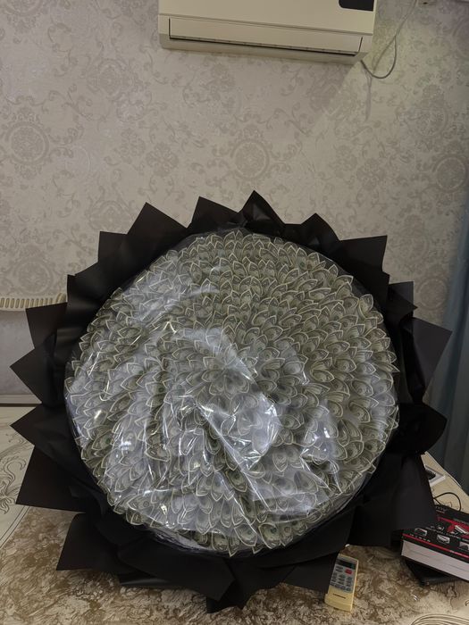 200$ букет.