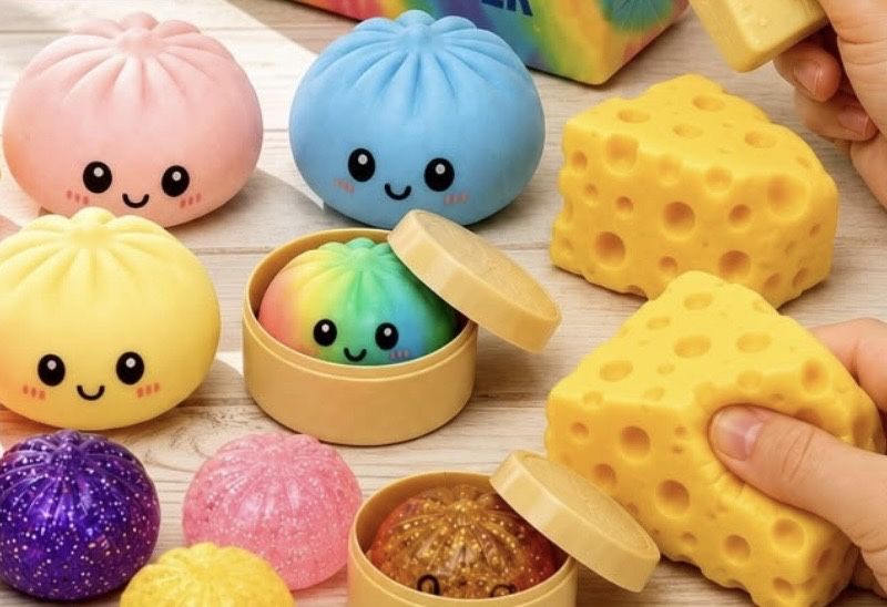 Голямо Squishy Dumpling 17см./Squishy dumpling XL /Ягода/Банан/Сирене XL