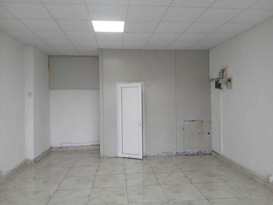 DE INCHIRIAT - Spatiu Comercial 40 mp - Ultra Vizibil - Dragasani