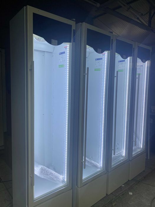 Vitrină frigorifică Slim LED 200 cm