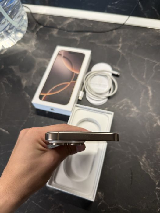 Iphone 16 pro max, 100% BH