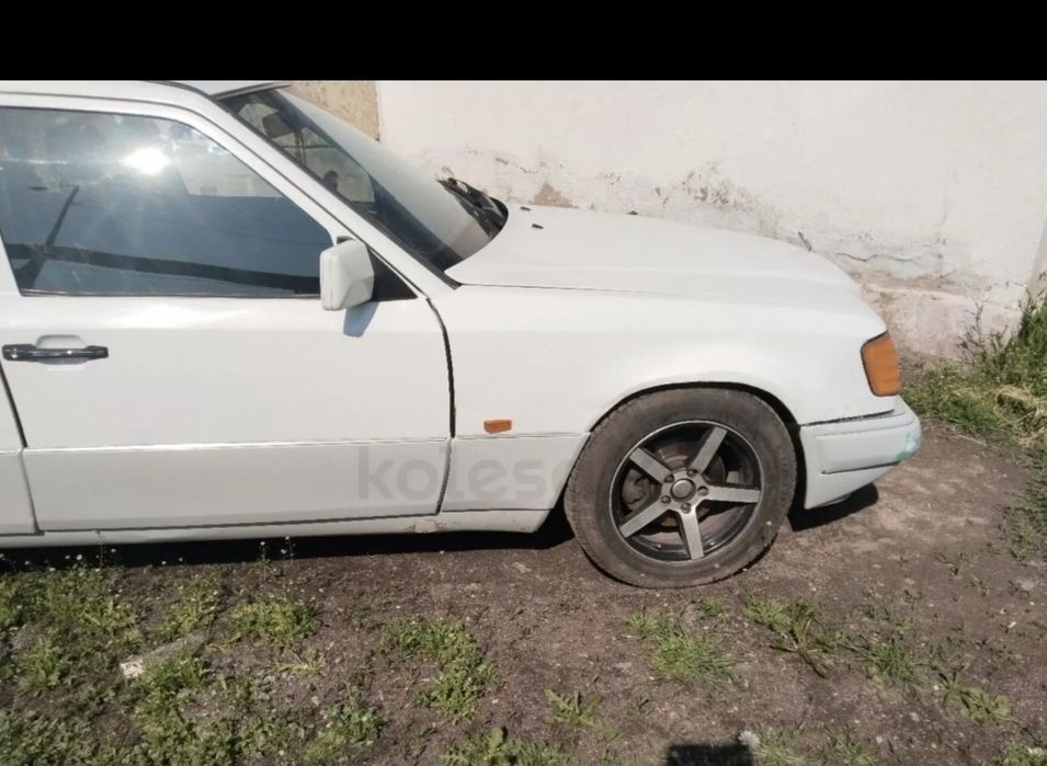 Mercedes Benz E200