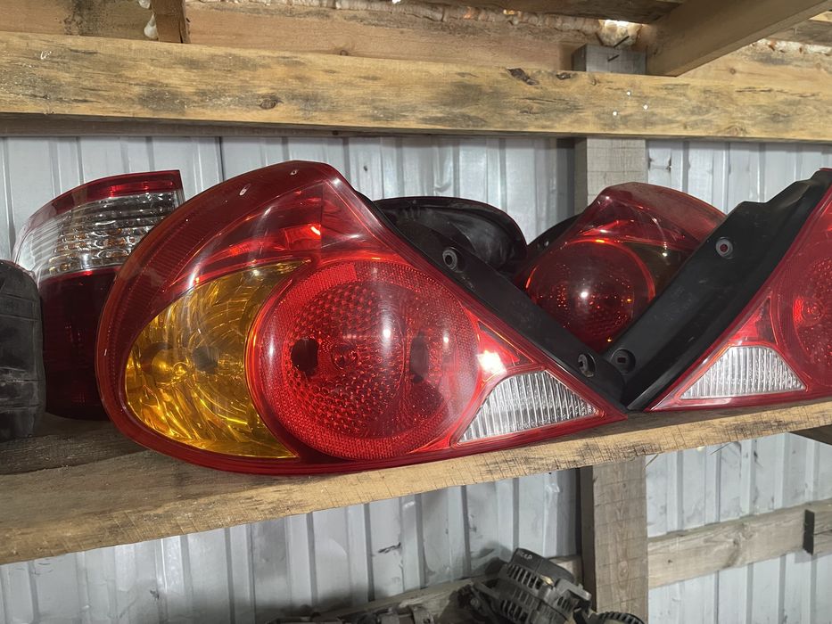 Кия Спектра задний фонарь