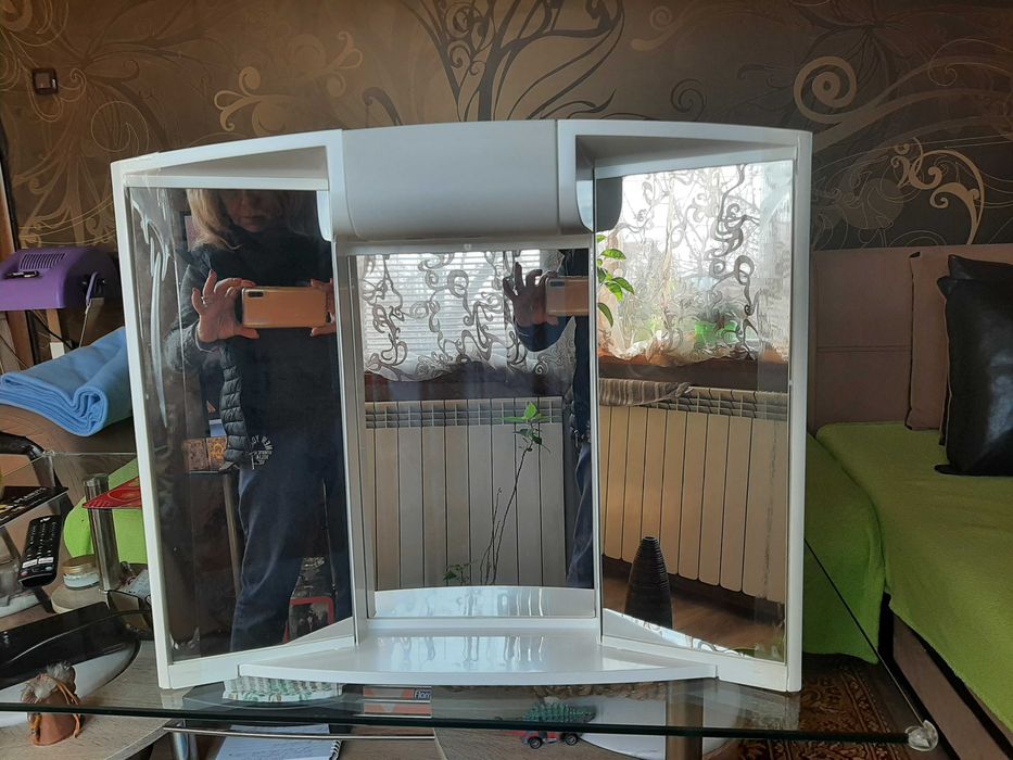 огледален шкаф за баня нов