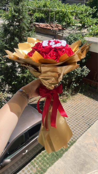 Свети Валентин| Ръчно изработени букети