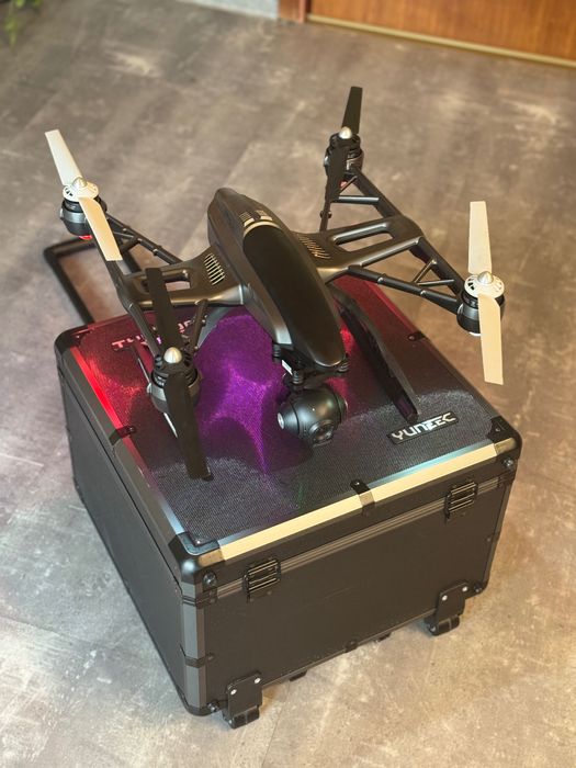 Drona Yuneec Typhoon Q500 4K cu Ghimbal