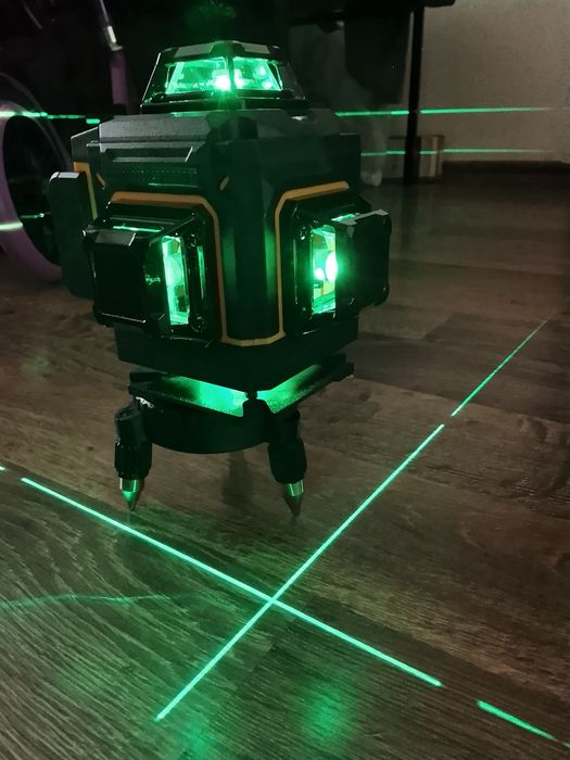 Nivela laser dewalt cu 16 linii