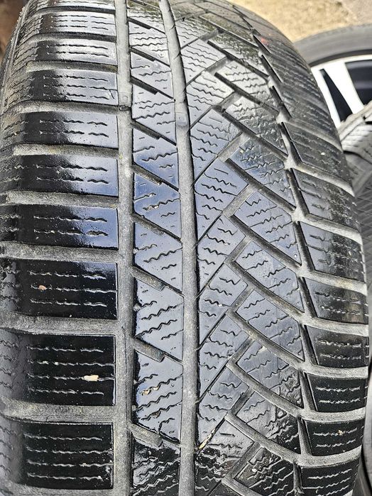 Зимни гуми 4бр. Continental 235/60/18 DOT 2020- 110евро комплекта 5мм. грайфер. Зимни гуми 4бр. Dunlop 255/55/18 DOT 2019 -110 евро комплекта 5мм
