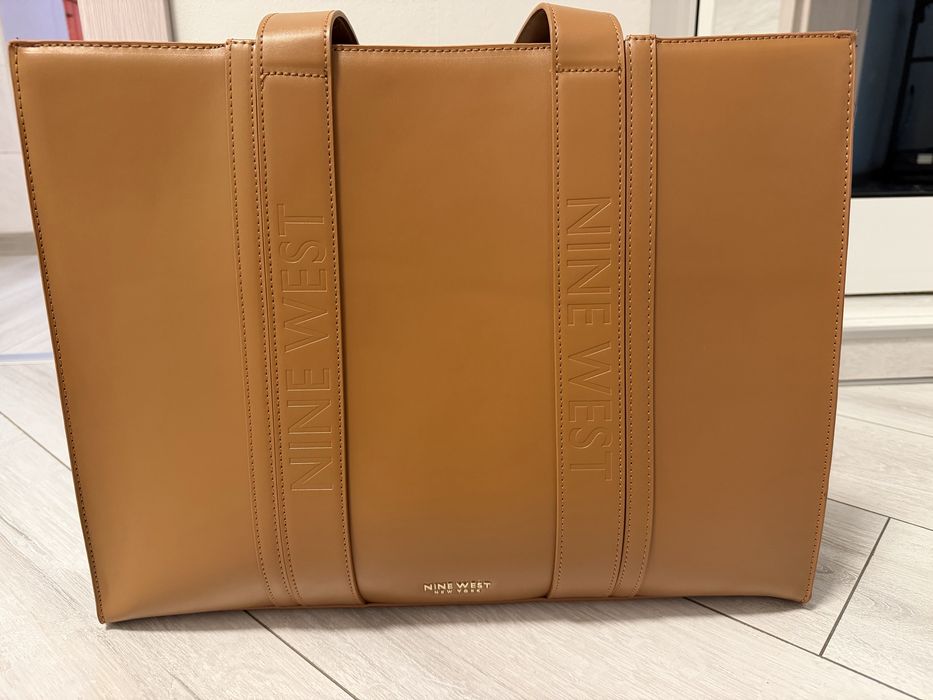 Чанти  Nine West