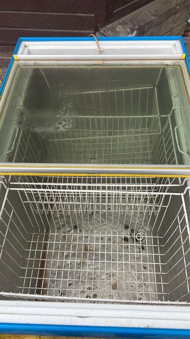 Продам морозильник