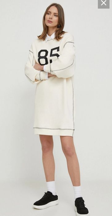 Нова рокля Tommy Hilfiger