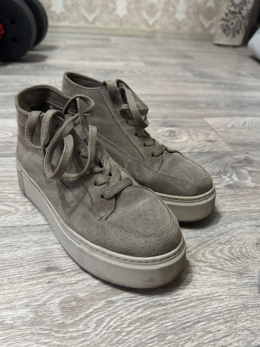 Полуботинки кеды классические !