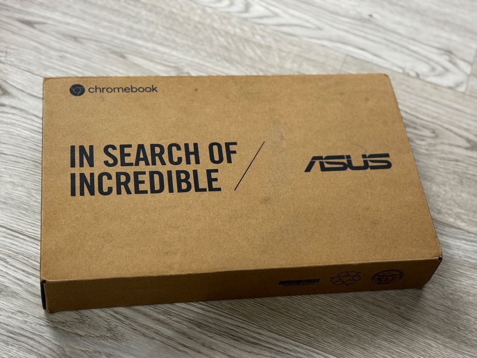 Asus Chromebook C214M