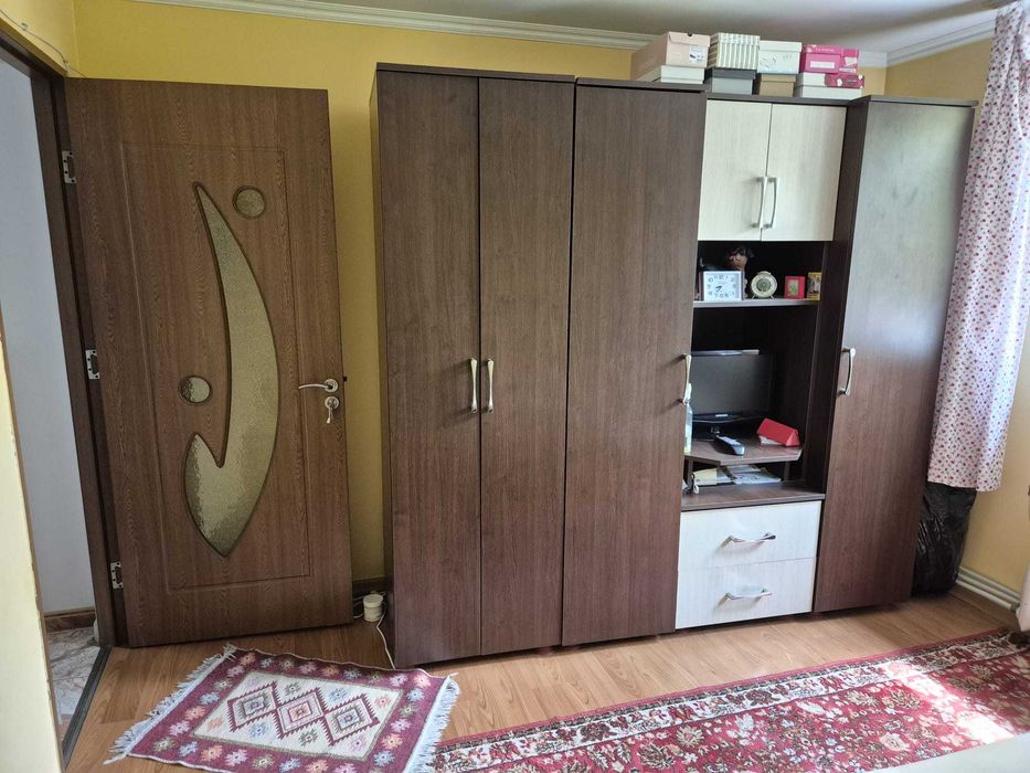 Vând Apartament 2 camere + dependințe