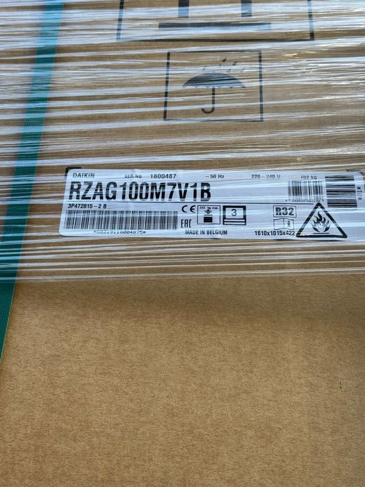 Вътшно тяло Daikin RZAG100M7V1B ново  за термопомпа