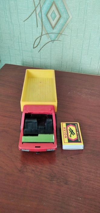 Машинка времён СССР.