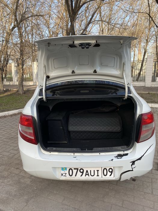 Продам машину на ходу