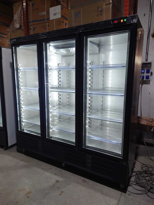 Vitrina verticala refrigerare RVC / 204 cm / 3 USI / NOU