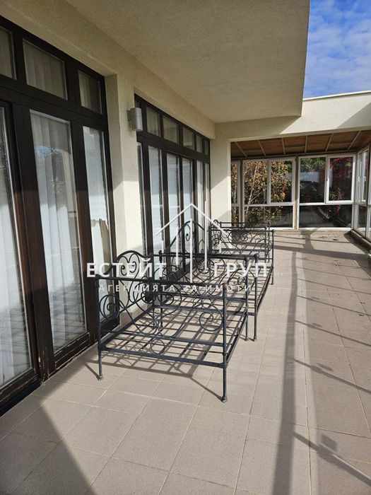 Продава се Къща в с. Топола, Област Добрич - 300 кв.м за 867 €/кв.м - Снимка #2