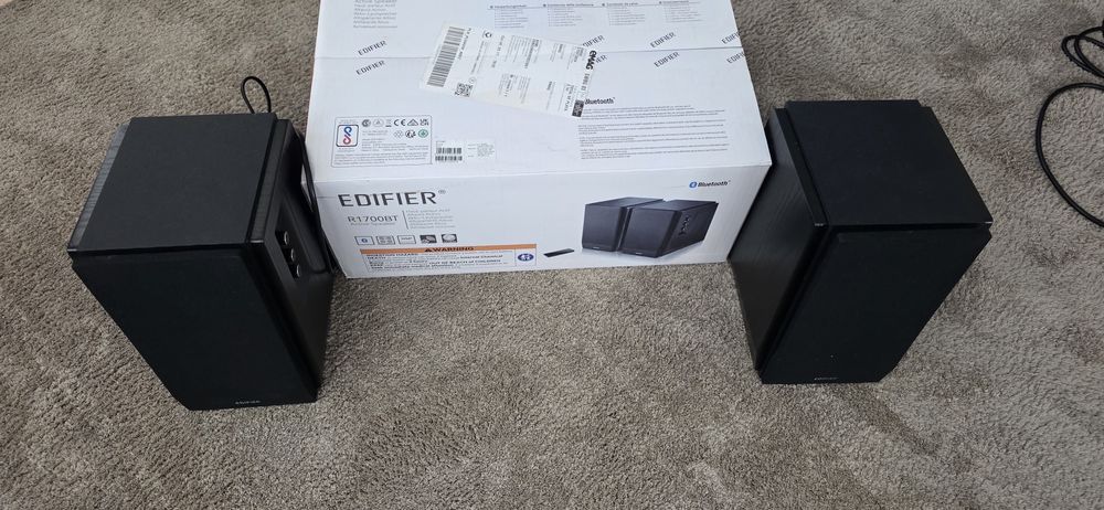 Тонколони Edifier R1700BTS  2.0 66W