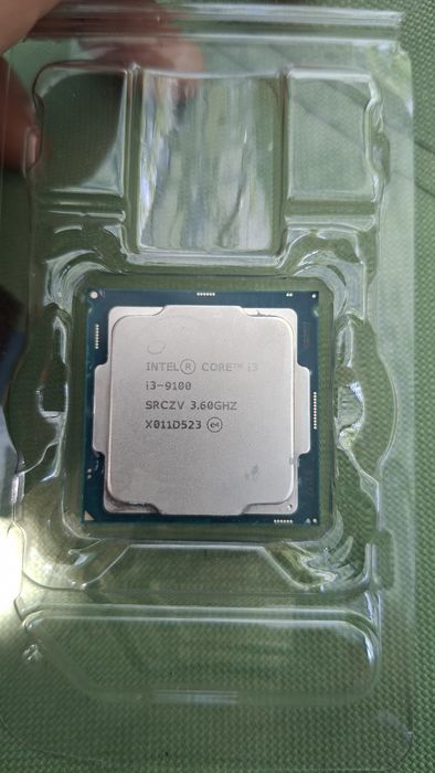 Procesor i3 9100