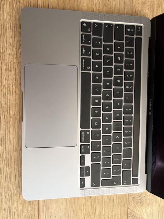 apple macbook Pro M1 2020
