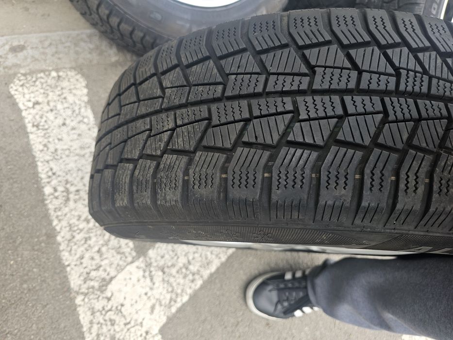 Jante cu cauciucuri de Audi A4 205/60/R16