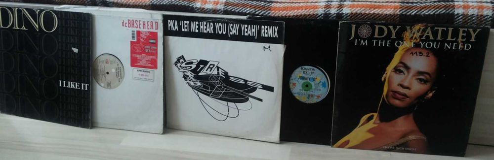 Продавам кокционерски грамофонни плочи