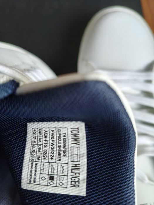 Продам обувь Tommy Hilfiger