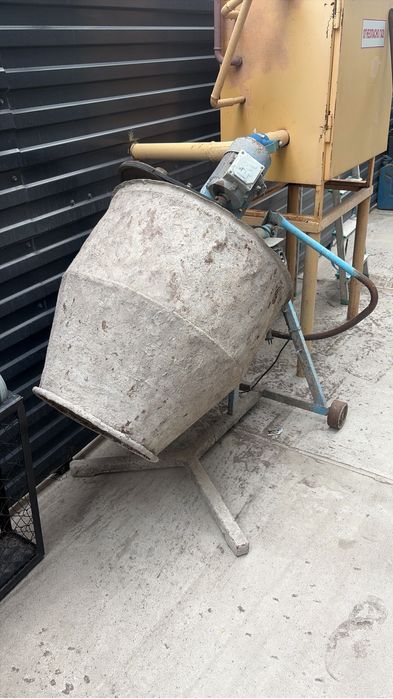 Продам бетономешалку