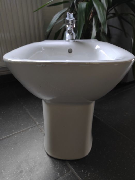 Bideu Roca + baterie Ferro