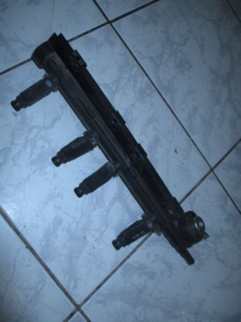 Injectoare +rampa Golf IV 4 Sharan Alhambra Octavia Beetle 2,0 benzina