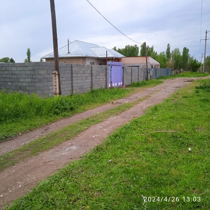 Продам участок в пригороде