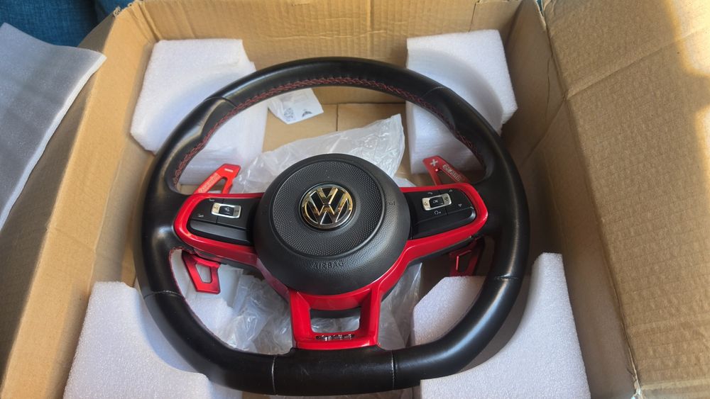 Vand Volan VW Golf Mk7 GTI R GTD cu padele complet